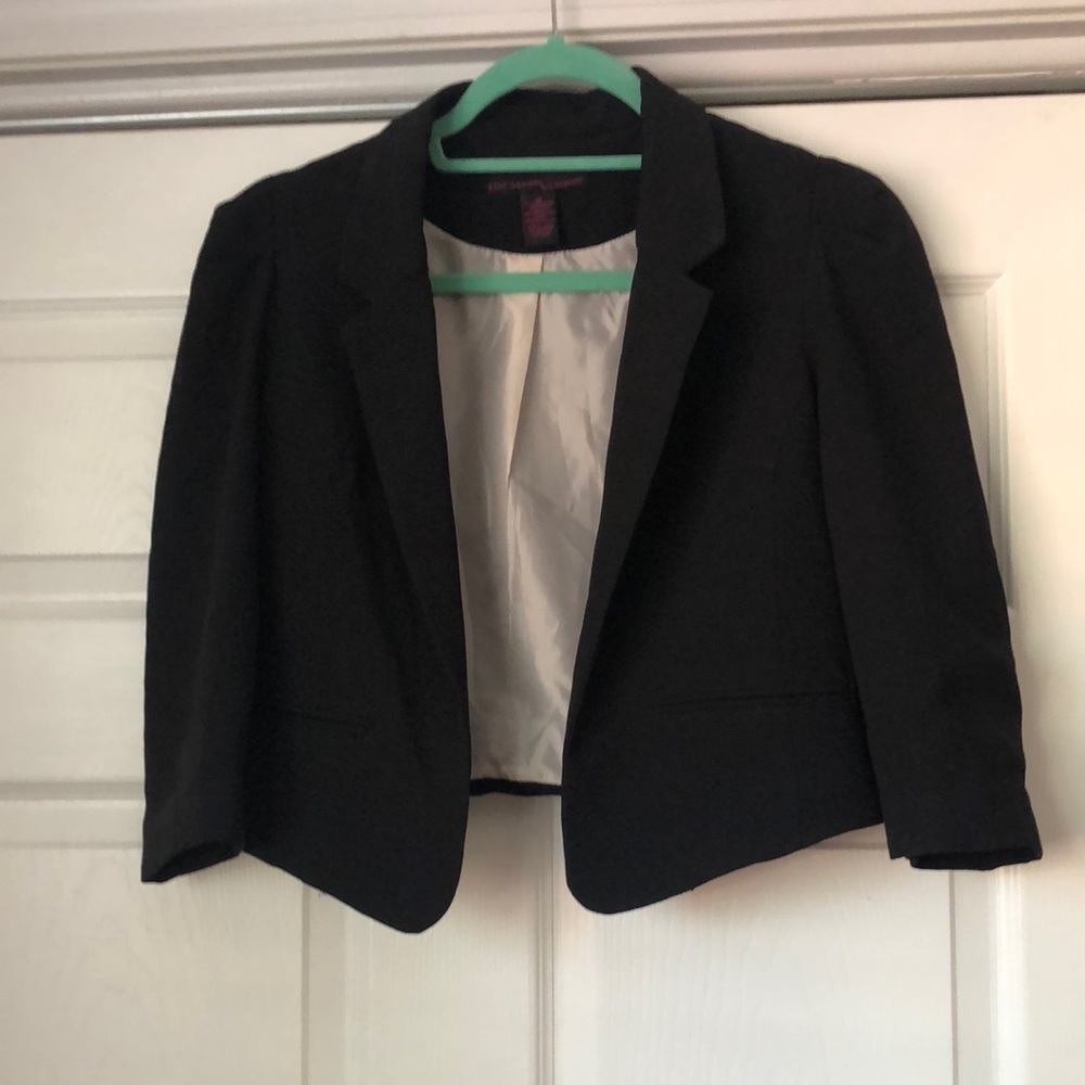 Black cropped blazer size medium